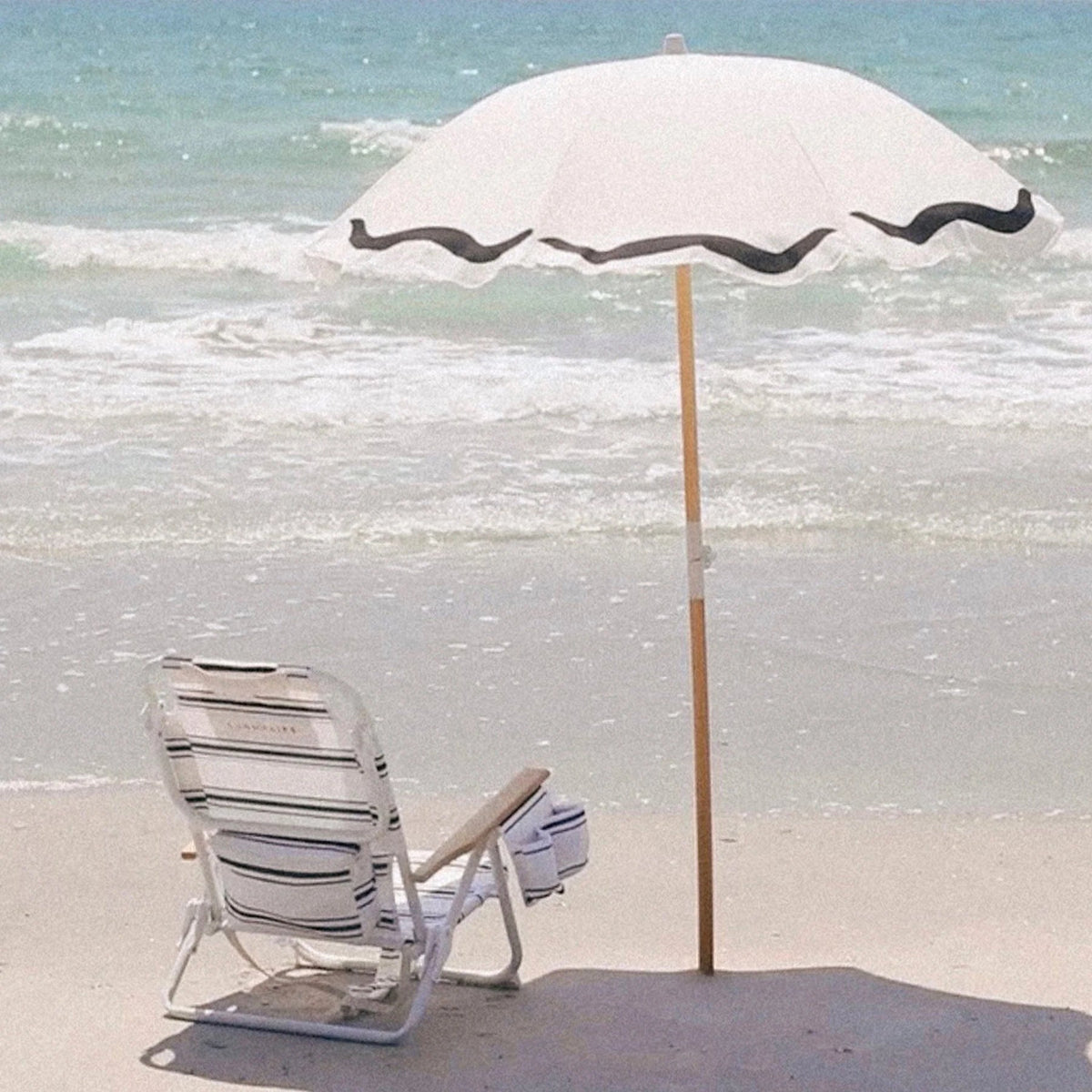 Sunnylife Luxe Beach Umbrella Casa Marbella Vintage Black