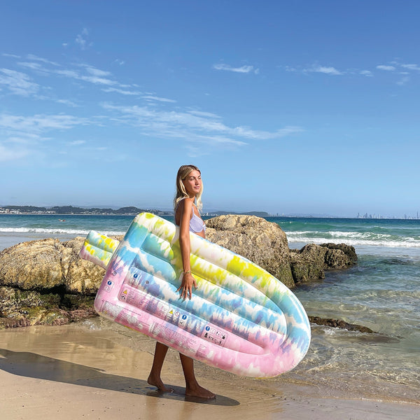 SUNNYLIFE Luxe Lie-On Float Ice Pop Tie Dye