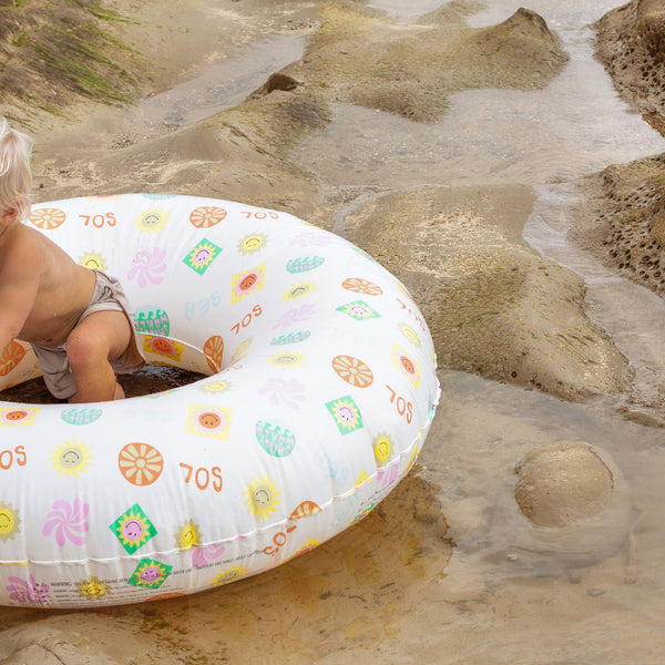 SUNNYLIFE Pool Ring & Ball Set SmileyWorld Sol Sea