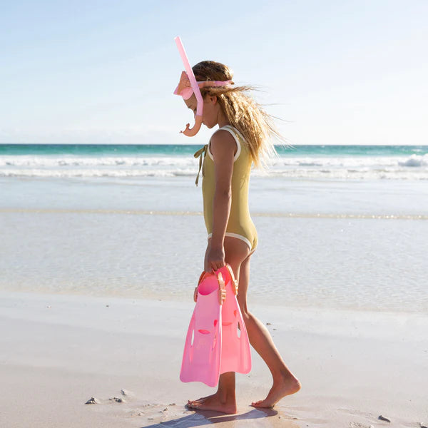 Sunnylife Pink Color Kids Dive Set Medium Sea Seeker Strawberry