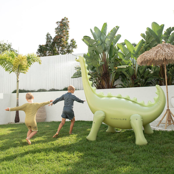 SUNNYLIFE Dino Giant Sprinkler Into the Wild Khaki