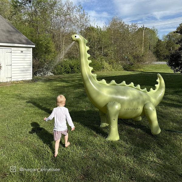 SUNNYLIFE Dino Giant Sprinkler Into the Wild Khaki