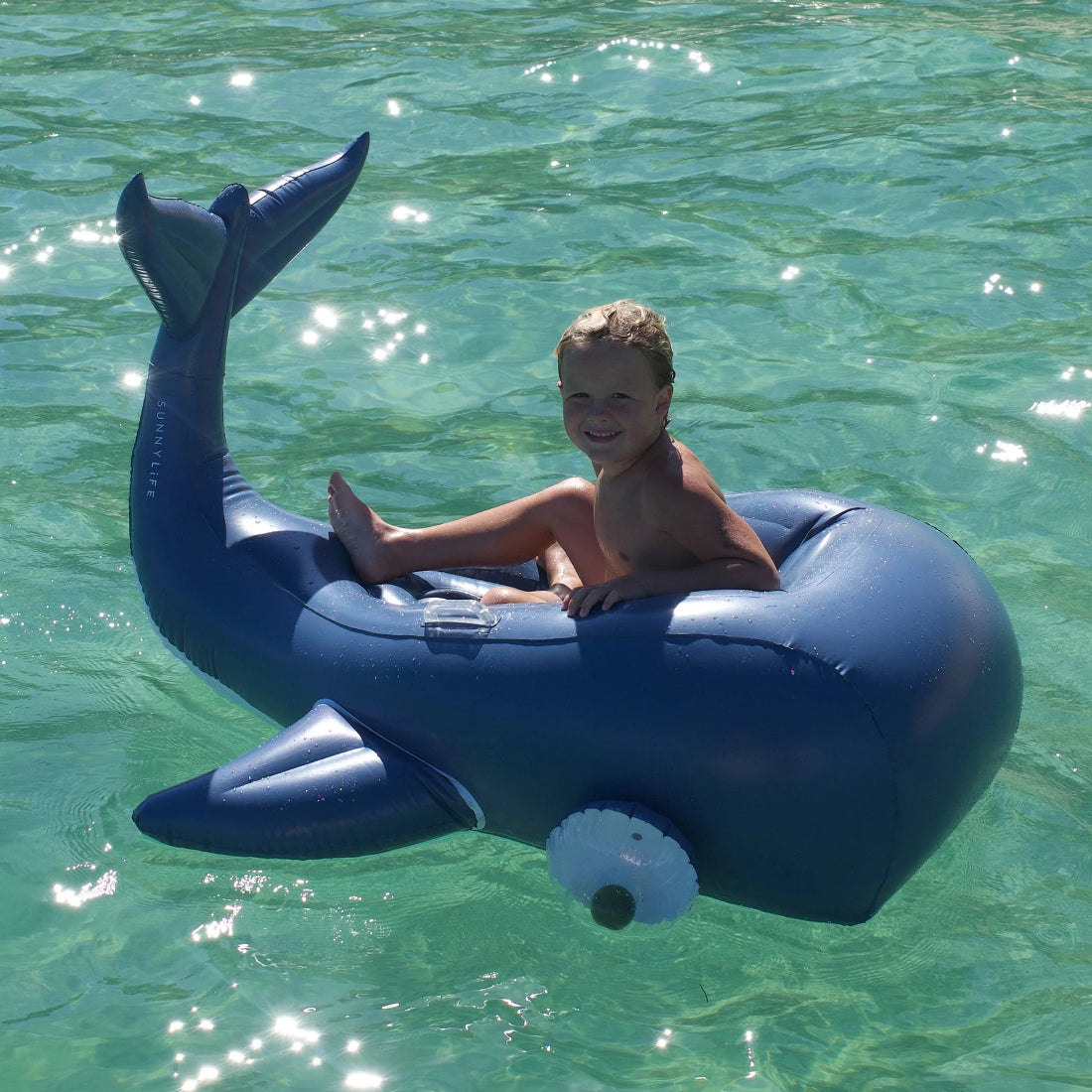 SUNNYLIFE Luxe Ride-On Float Moby Dick Navy