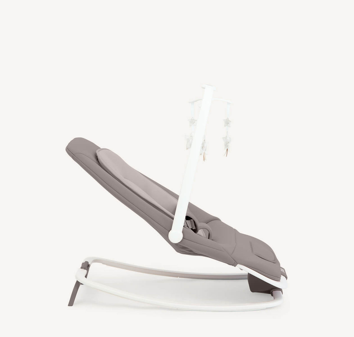 Joie Dreamer™ Compact Rocker & Bouncer – Walnut