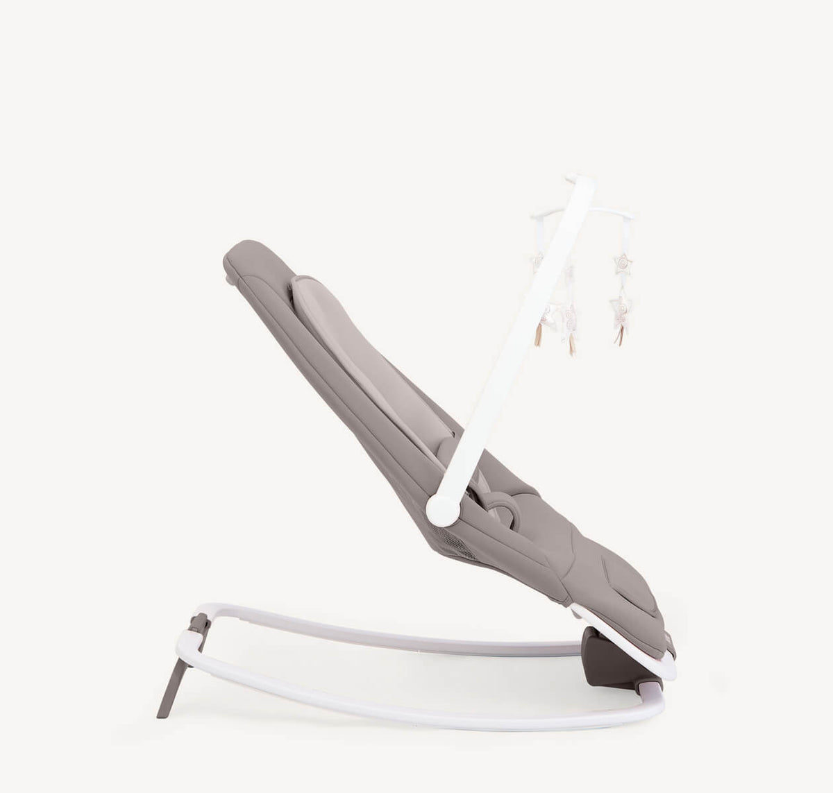 Joie Dreamer™ Compact Rocker & Bouncer – Walnut
