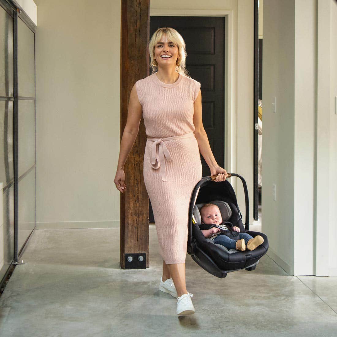 Nuna ARRA Next Reclining i-Size Infant Car Seat – Caviar