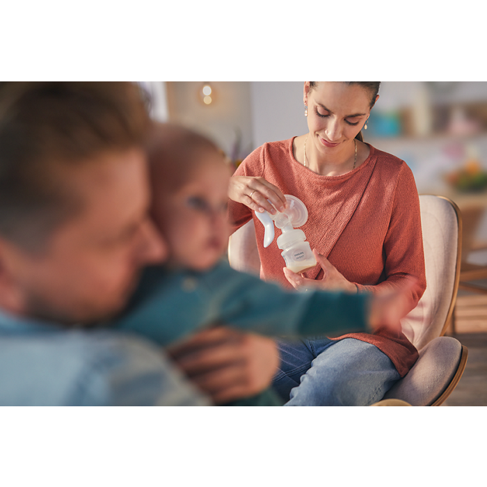 Philips Avent Essential Manual Breast Pump SCF417/20 – Natural Motion Technology