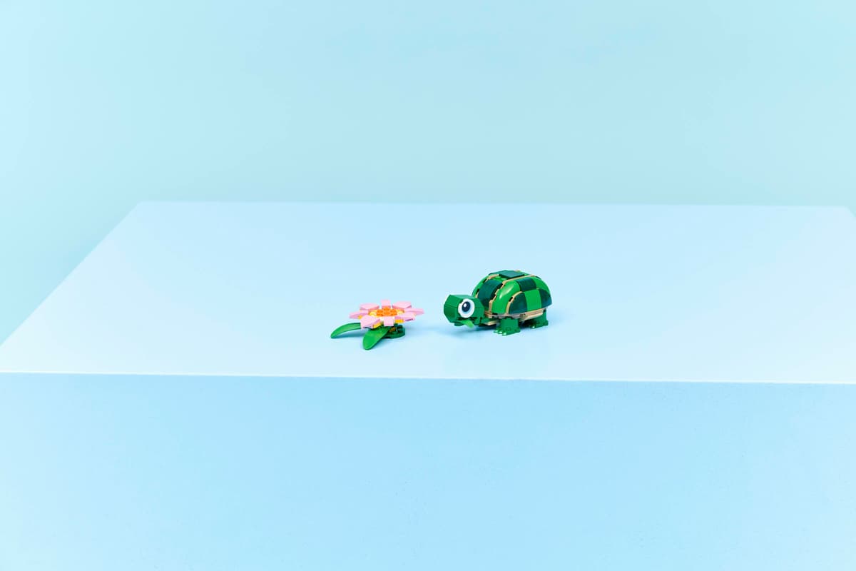 LEGO Creator 3in1 Turtle with a Water Lily Flower 124 Pieces 4 × 10 × 6 cm Multicolour