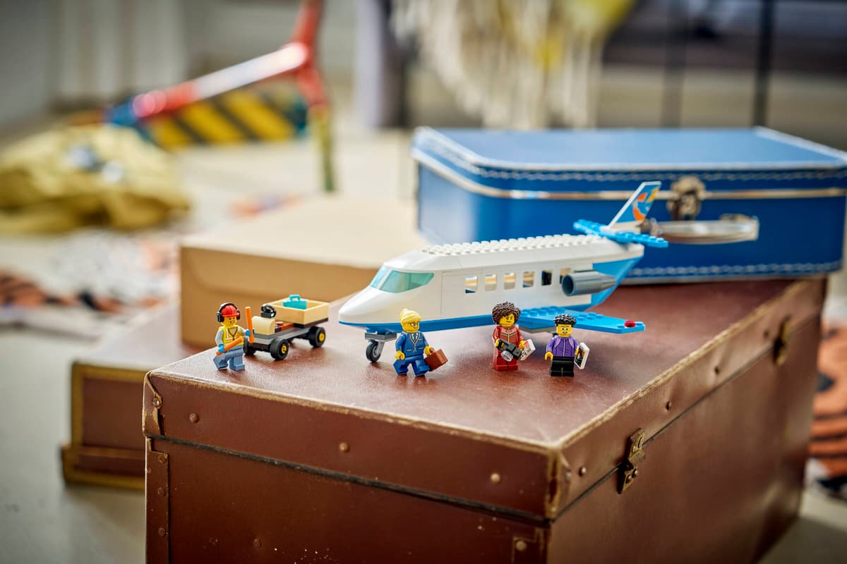 LEGO City Passenger Jet 118 Pieces 10 × 27 × 20 cm Multicolour