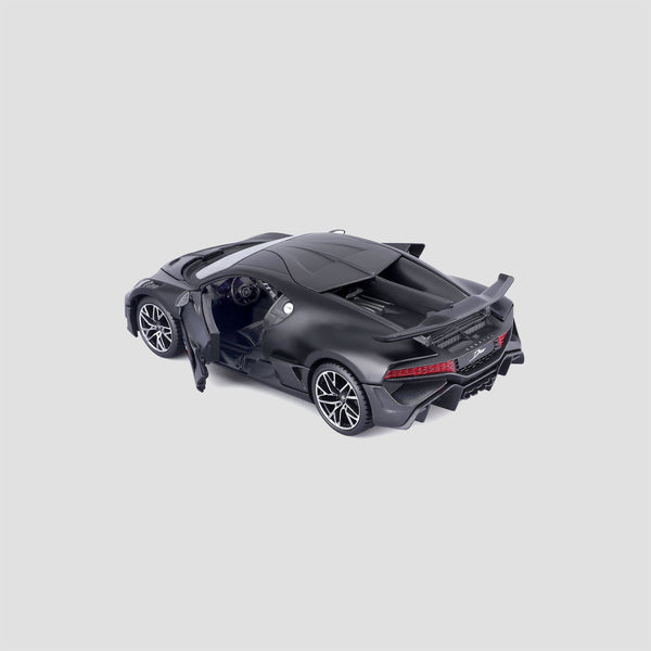 Maisto 1:24 Bugatti Divo Matte Black Licensed Diecast Scale Model Collectible Car
