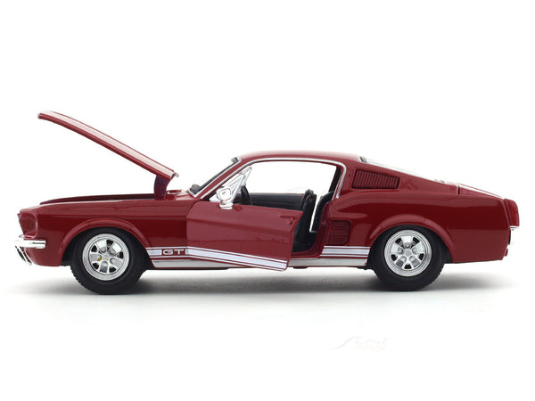 Maisto 1:24 1967 Ford Mustang GT Red Diecast Alloy Scale Model Car