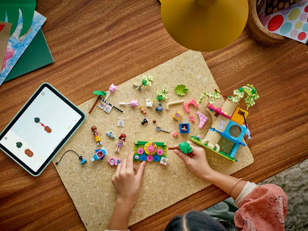 LEGO Cat Birthday Party & Tree House