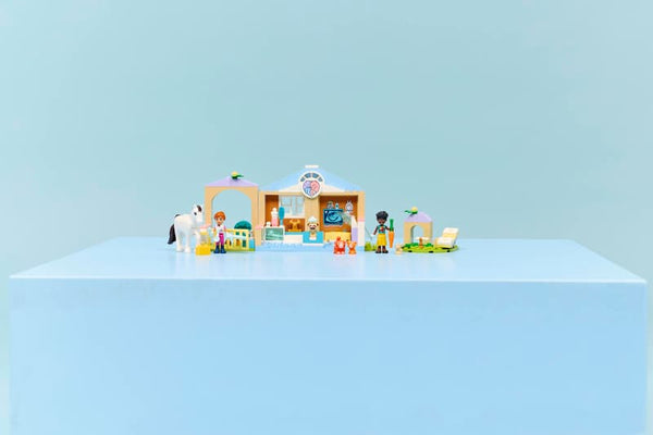 LEGO Friends Animal Vet Clinic 4+ 42696