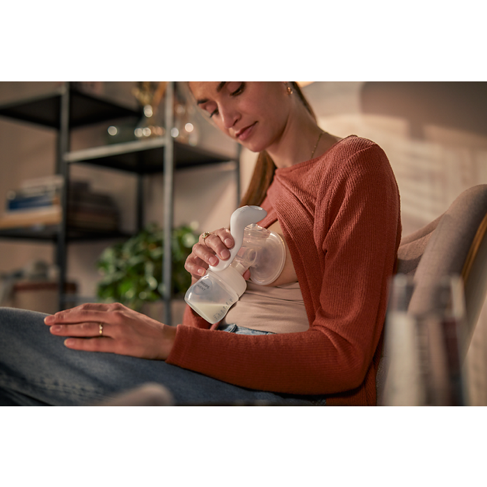 Philips Avent Essential Manual Breast Pump SCF417/20 – Natural Motion Technology