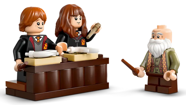 LEGO HARRY POTTER Hogwarts™ Castle: Charms Class