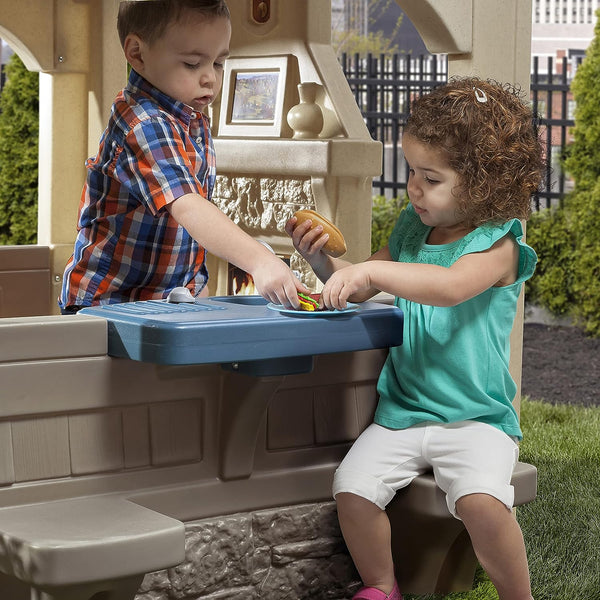 Step2 Charming Cottage Playhouse