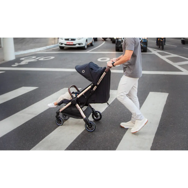 Maxi Cosi Eva 3 - Essential Black
