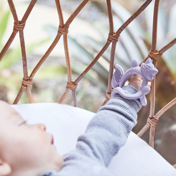 b.box Silicone Wrist Teether – Peony Purple | 3M+