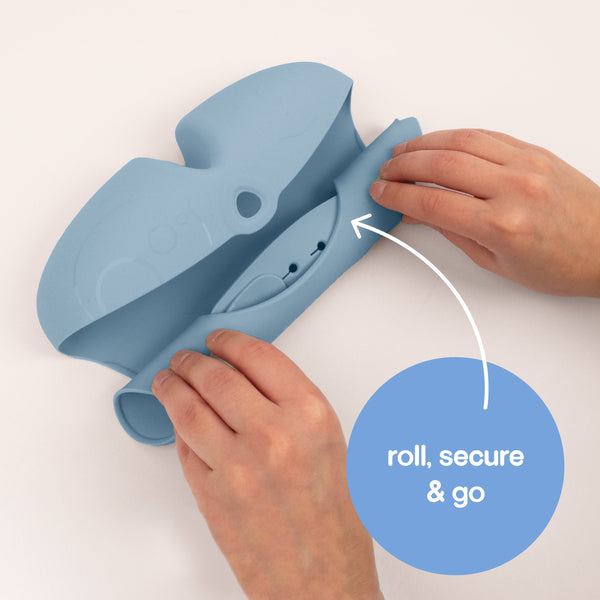 b.box Silicone Bib with Crumb Catcher – Ocean Blue