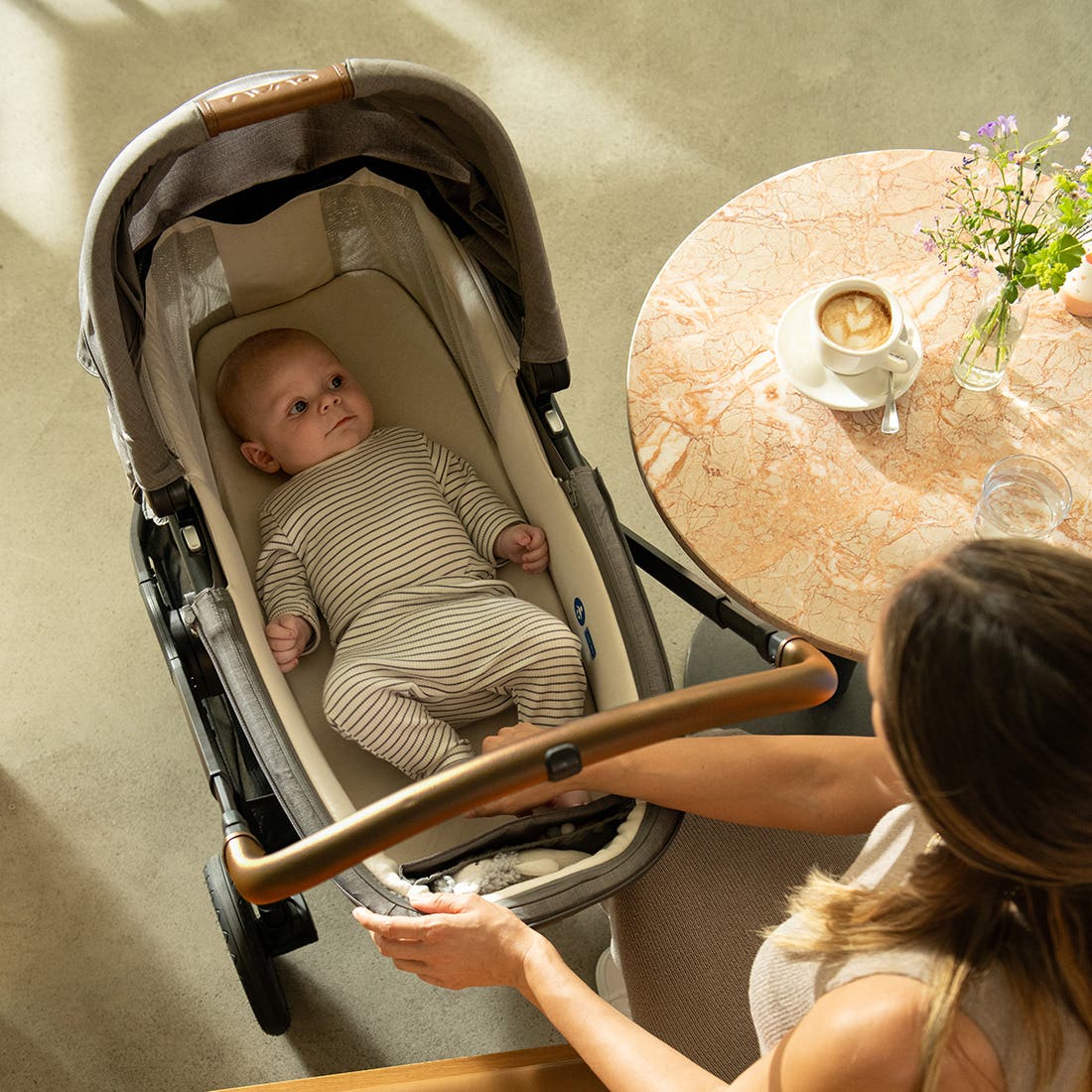 Nuna LYTL Newborn Carry Cot – Caviar